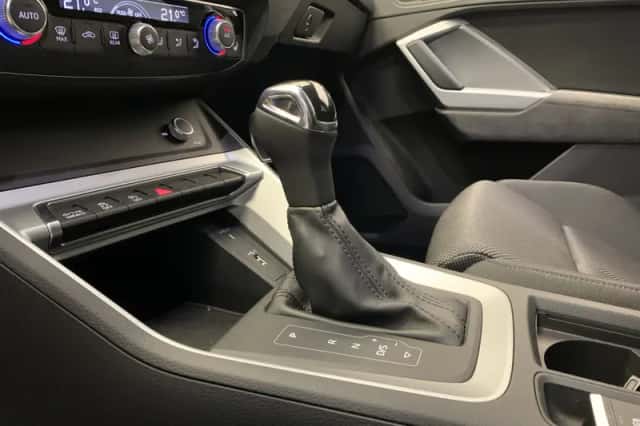 Audi Q3 (2020) thumbnail 28