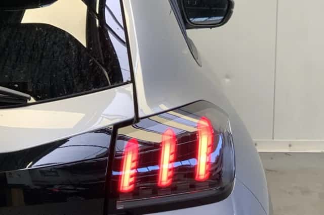 Peugeot 208 (2023) thumbnail 13