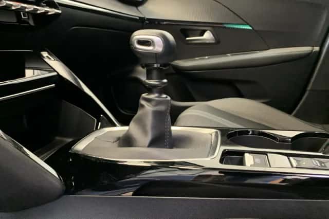 Peugeot 208 (2023) thumbnail 21