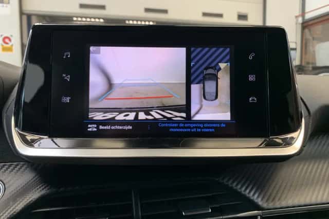Peugeot 208 (2023) thumbnail 23