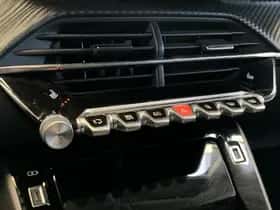 Peugeot 208 (2023) thumbnail 27