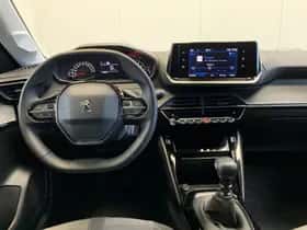 Peugeot 208 (2023) thumbnail 4