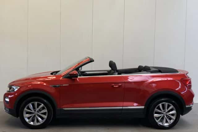 Volkswagen T-Roc (2020) thumbnail 3