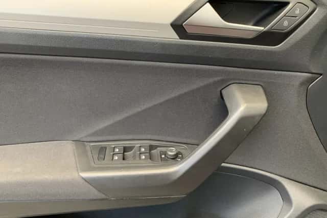 Volkswagen T-Roc (2020) thumbnail 26