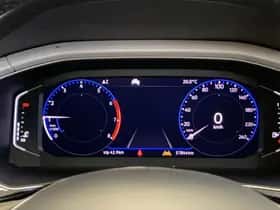 Volkswagen T-Roc (2020) thumbnail 6