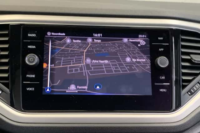 Volkswagen T-Roc (2020) thumbnail 7