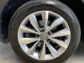 Volkswagen T-Roc (2020) thumbnail 9