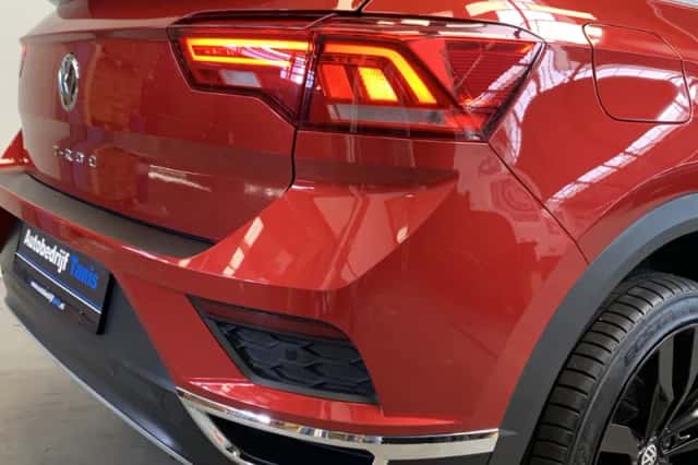 Volkswagen T-Roc (2020) thumbnail 15