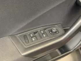 Volkswagen T-Roc (2020) thumbnail 31