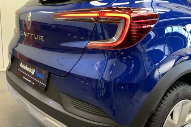 Renault Captur (2024) thumbnail 11
