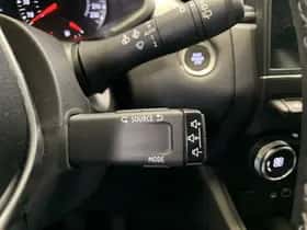 Renault Captur (2024) thumbnail 19