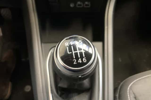 Renault Captur (2024) thumbnail 22