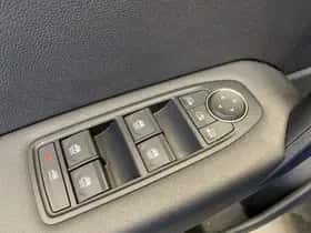 Renault Captur (2024) thumbnail 30