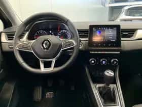 Renault Captur (2024) thumbnail 4