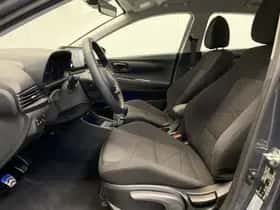 Hyundai Bayon (2023) thumbnail 2