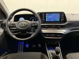 Hyundai Bayon (2023) thumbnail 4