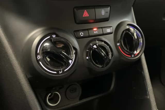 Peugeot 208 (2019) thumbnail 26