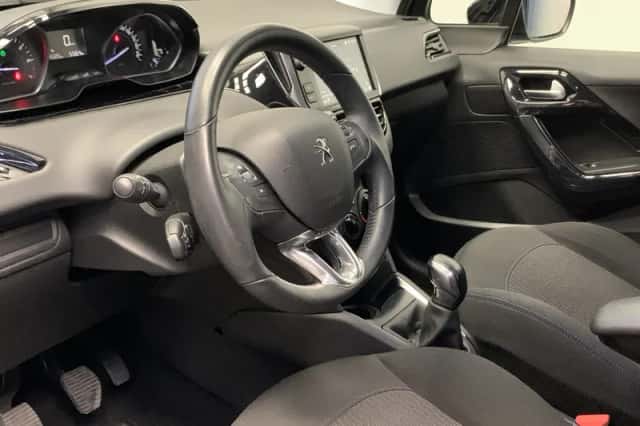 Peugeot 208 (2019) thumbnail 32