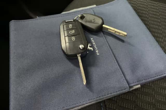 Peugeot 208 (2019) thumbnail 7