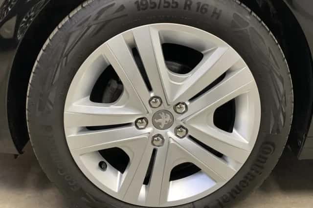 Peugeot 208 (2019) thumbnail 8
