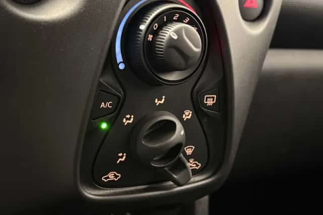 Peugeot 108 (2020) thumbnail 16