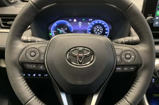 Toyota RAV4 (2024) thumbnail 26
