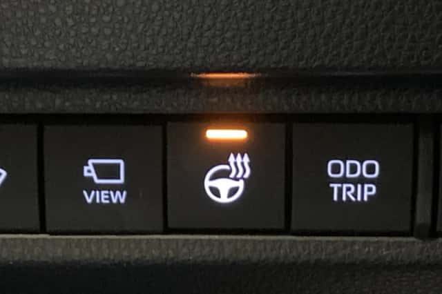 Toyota RAV4 (2024) thumbnail 32