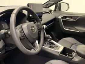 Toyota RAV4 (2024) thumbnail 36