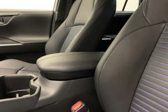 Toyota RAV4 (2024) thumbnail 40