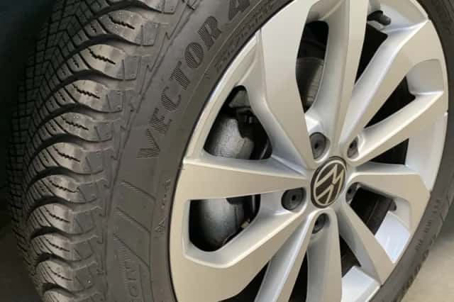 Volkswagen T-Roc (2024) thumbnail 16