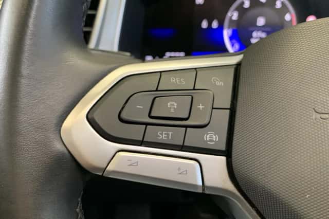 Volkswagen T-Roc (2024) thumbnail 18