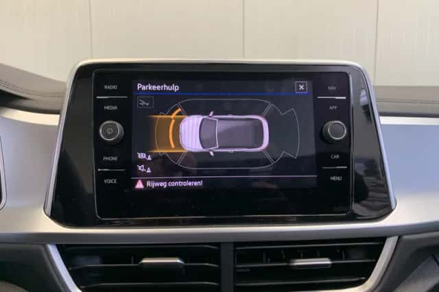 Volkswagen T-Roc (2024) thumbnail 28