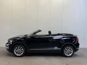 Volkswagen T-Roc (2024) thumbnail 4