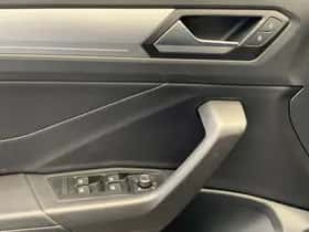 Volkswagen T-Roc (2024) thumbnail 31