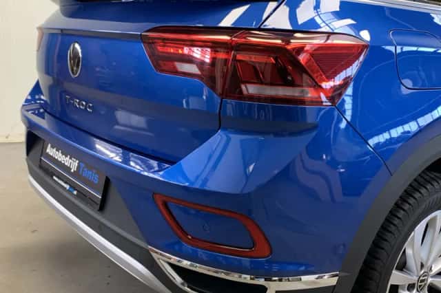 Volkswagen T-Roc (2024) thumbnail 16