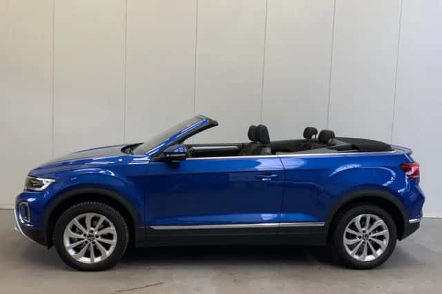 Volkswagen T-Roc (2024) thumbnail 3