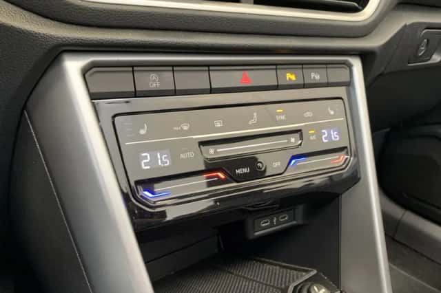 Volkswagen T-Roc (2024) thumbnail 28