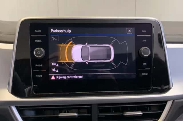 Volkswagen T-Roc (2024) thumbnail 31