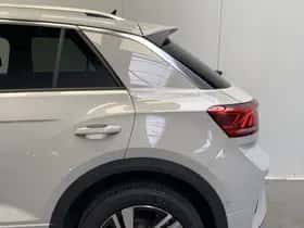 Volkswagen T-Roc (2024) thumbnail 15