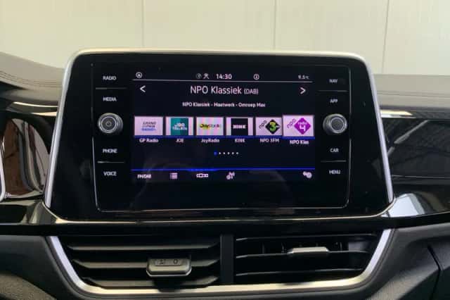 Volkswagen T-Roc (2024) thumbnail 33