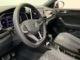 Volkswagen T-Roc (2024) thumbnail 5