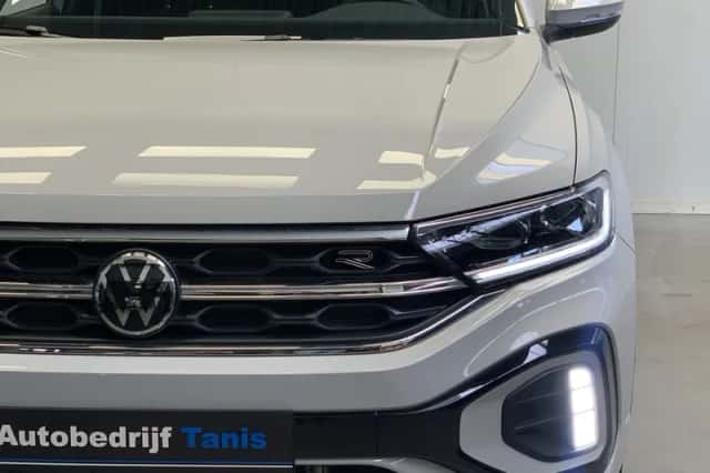 Volkswagen T-Roc (2024) thumbnail 8