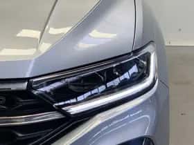 Volkswagen T-Roc (2024) thumbnail 11