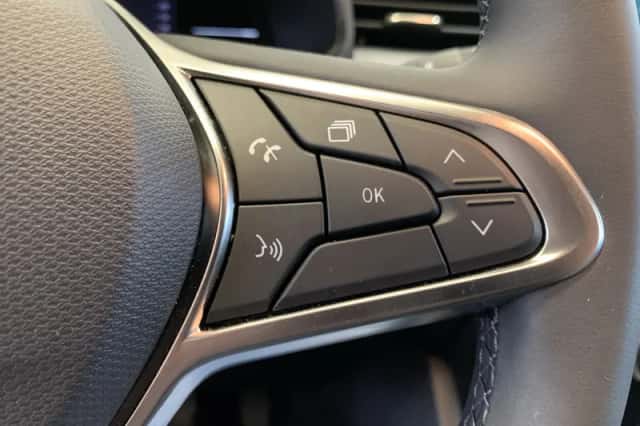 Renault Clio (2024) thumbnail 25