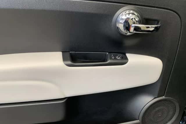 Fiat 500C (2022) thumbnail 32