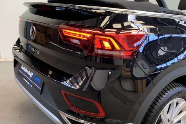 Volkswagen T-Roc (2024) thumbnail 13