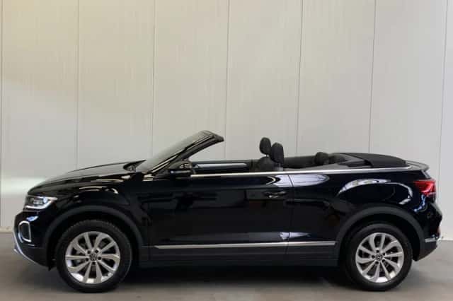 Volkswagen T-Roc (2024) thumbnail 3