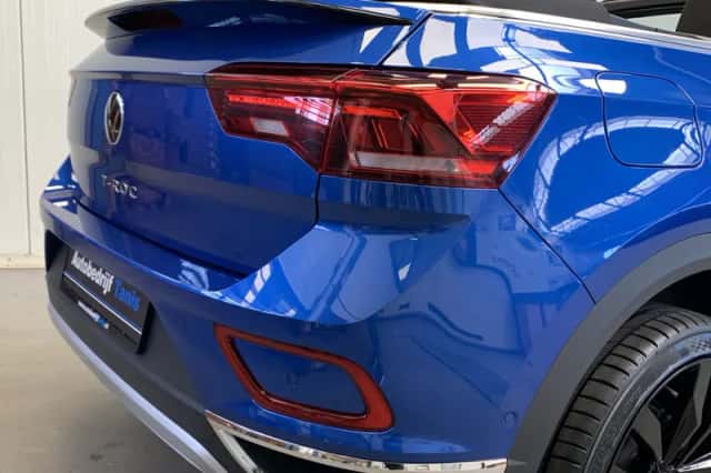 Volkswagen T-Roc (2024) thumbnail 13