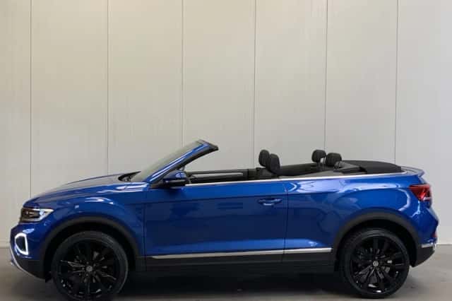 Volkswagen T-Roc (2024) thumbnail 3