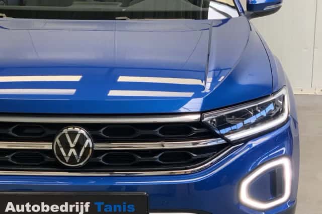 Volkswagen T-Roc (2024) thumbnail 9